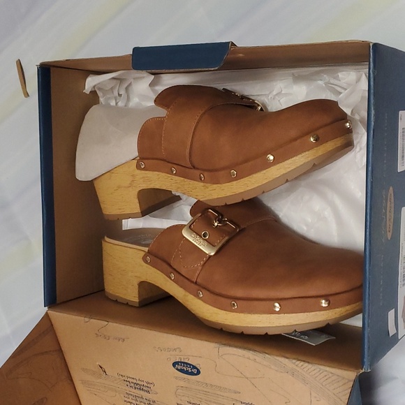 Dr. Scholl'S  Womens Classic Faux Leather Slip on Clogs - Picture 7 of 9